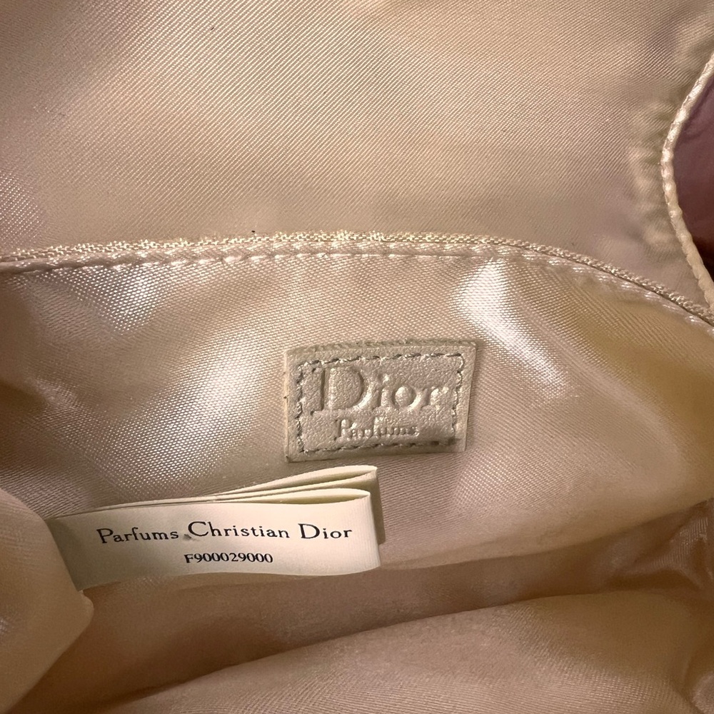 DIOR authentic Gold Quilted Parfum Bag, excellent condition - Picture 13 of 13